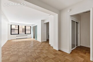 49 W 12th St Unit 1A, New York, NY 10011