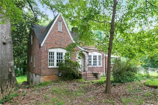 1699 Emerald Ave SW, Atlanta, GA 30310
