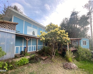 6750 NE Mason Ave, Yachats, OR 97498