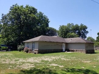 713 Edgerton Ave, Trumann, AR 72472