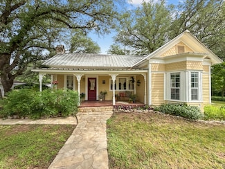 303 Mc Lain St, Iredell, TX 76649