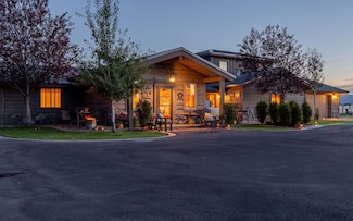814 Southfork Rd, Cody, WY 82414