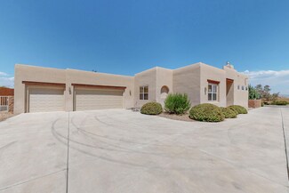 4711 Mijas Dr NW, Albuquerque, NM 87120