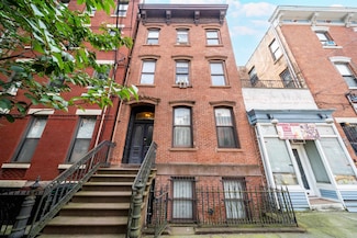 73 Bright St, Jersey City, NJ 07302