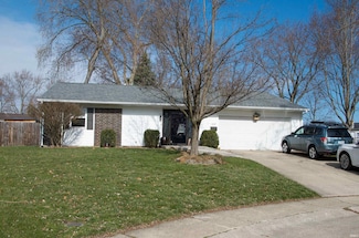 4929 Blackford Dr W, South Bend, IN 46614