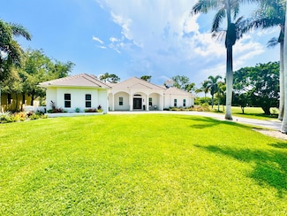 10520 SW Fiddlers Way, Palm City, FL 34990