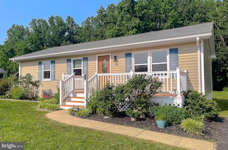 25250 Pinto Dr, Hollywood, MD 20636