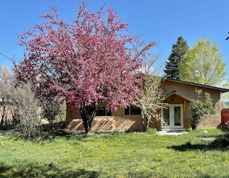 345 Upper Ranchitos Rd, Taos, NM 87571