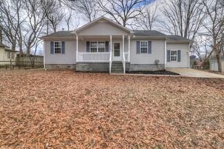 702 Madison St, Manchester, TN 37355