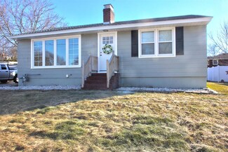 33 Beresford St, Lawrence, MA 01843