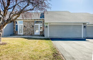 1038 Fairfield Dr Unit 76, Hudsonville, MI 49426