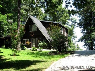 135 Pollys, Saluda, NC 28773