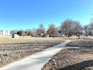 710 9th Ave, Fairmont, NE 68354