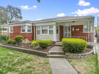 9007 S Jeffery Blvd, Chicago, IL 60617