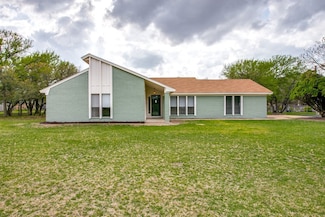 704 Kings Gate Rd, Willow Park, TX 76087