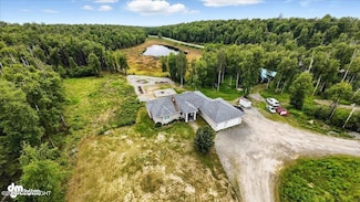 8560 W Hollywood Rd, Wasilla, AK 99623