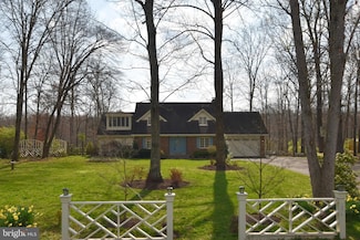 124 Lakeland Dr, Sterling, VA 20164