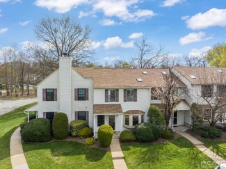 1302 Maplecrest Rd Unit 2, Edison, NJ 08820
