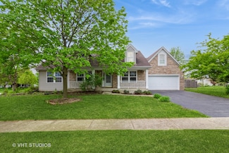 401 Sunshine Ct, Oswego, IL 60543