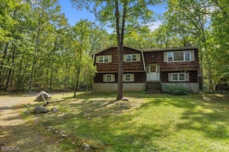 5 Harding Rd, Byram Township, NJ 07821