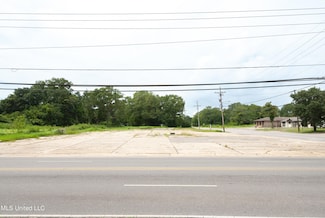 3525 Ingalls Ave, Pascagoula, MS 39581