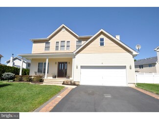 4 Old Forge Dr, Pemberton, NJ 08068