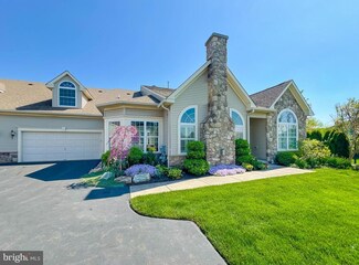 221 Willow Dr Unit 160, Newtown, PA 18940