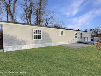 12 Ahearn Dr, Mount Bethel, PA 18343