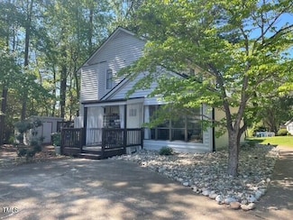 7209 Woods Edge Ct, Raleigh, NC 27615
