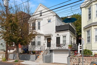 172 Leyden St, Boston, MA 02128
