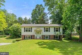 7235 Mecklenburg Dr, Warrenton, VA 20187