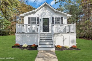 425 Wheaton Ave, Bayville, NJ 08721