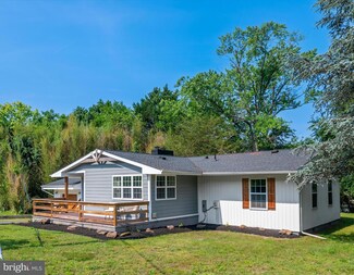 7802 Gary Ln, Severn, MD 21144