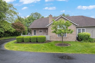 2348 Willowside Ln, Grove City, OH 43123