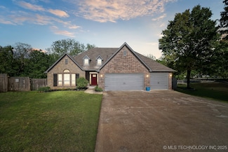 581 W 145th Place S, Glenpool, OK 74033