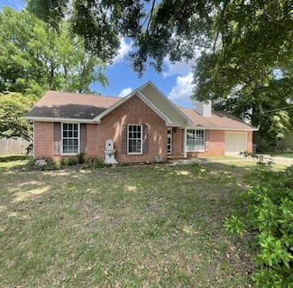 910 Agutha Dr, Dothan, AL 36301