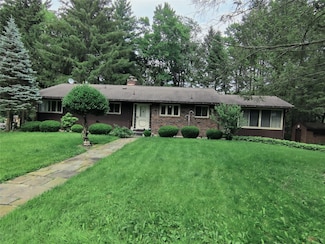 101 Southwood Dr, Vestal, NY 13850