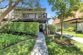 105 Aspen Way, Rolling Hills Estates, CA 90274