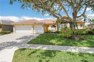 3283 Potomac Ct, Naples, FL 34120