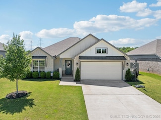 3854 E 144th St S, Bixby, OK 74008