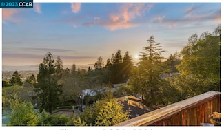 1096 Keith Ave, Berkeley, CA 94708