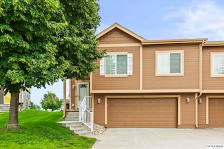 19156 Drexel Cir, Omaha, NE 68135