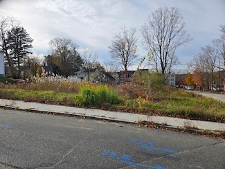 20 Sayles St, Southbridge, MA 01550