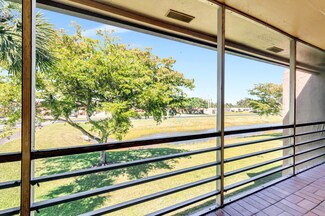 100 Lake Meryl Dr Unit 2010, West Palm Beach, FL 33411