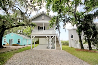 610 Bayview Dr, Georgetown, SC 29440