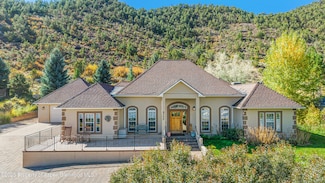 732 Huebinger Dr, Glenwood Springs, CO 81601