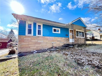 438 E North St, Medina, OH 44256