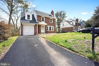 8025 New Second St, Elkins Park, PA 19027
