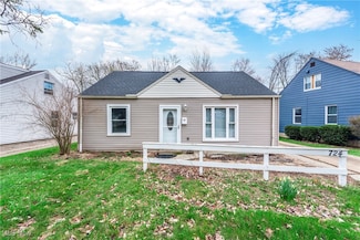 724 Shelley Pkwy, Berea, OH 44017