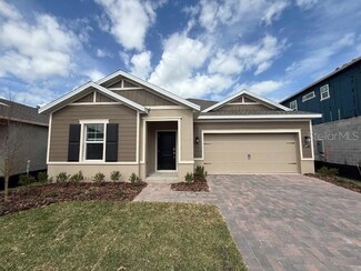 697 Peroni Ave, Debary, FL 32713